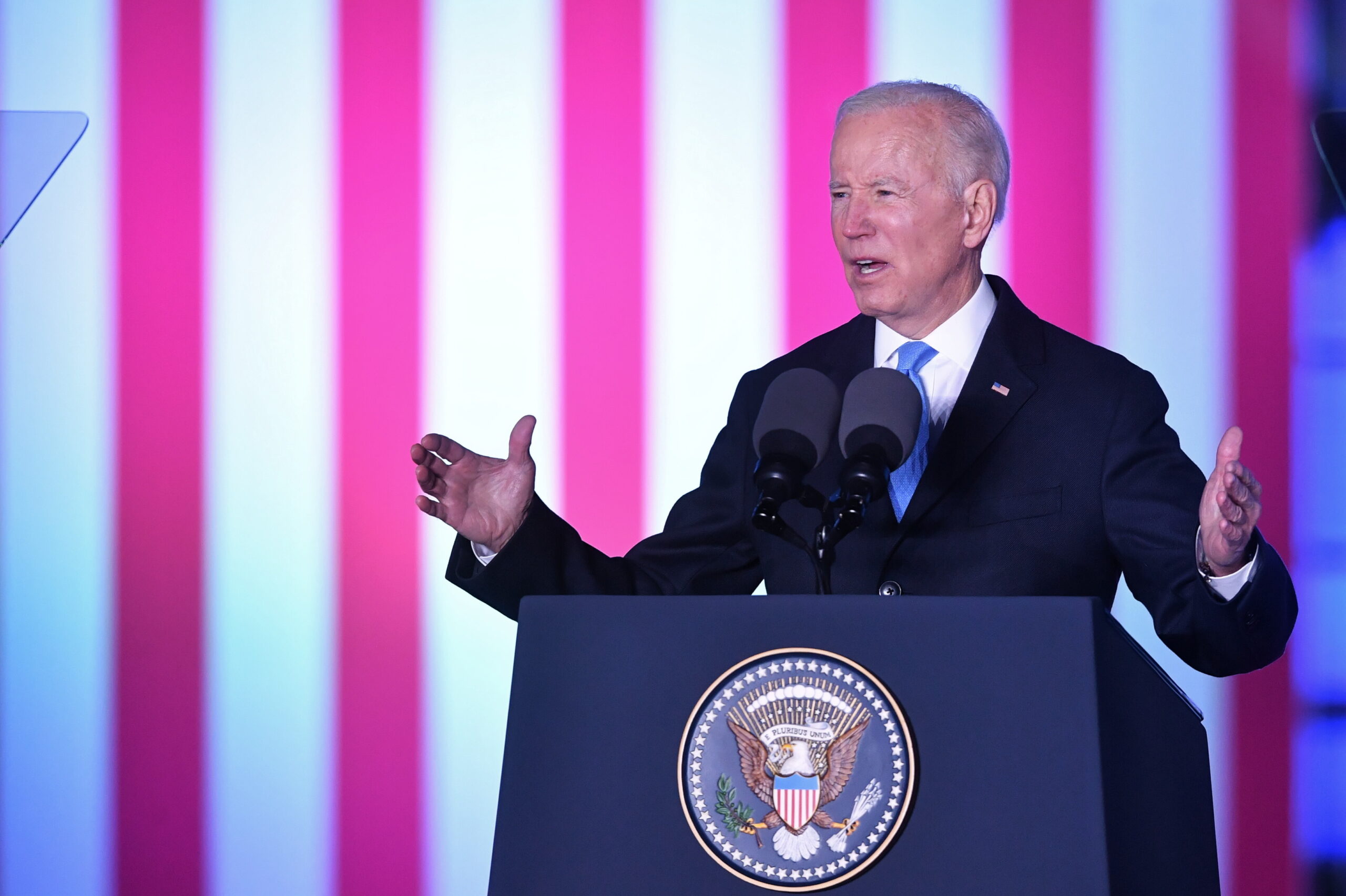 Biden: Zelenskiy Promised Ukraine Won't Use F-16's In Russia