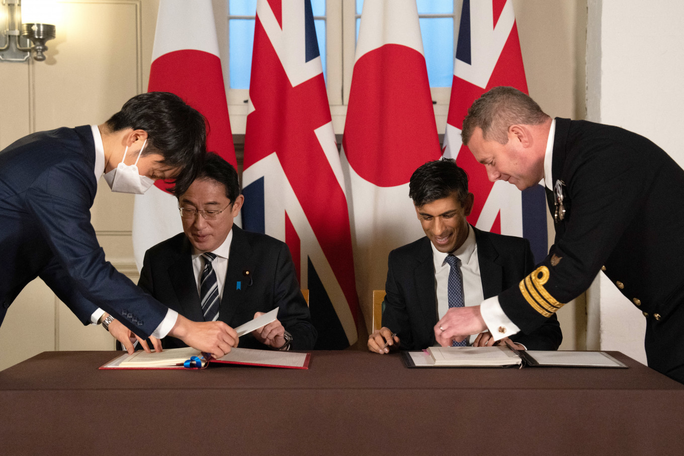 Japan And UK Sign A Significant Defense Deal