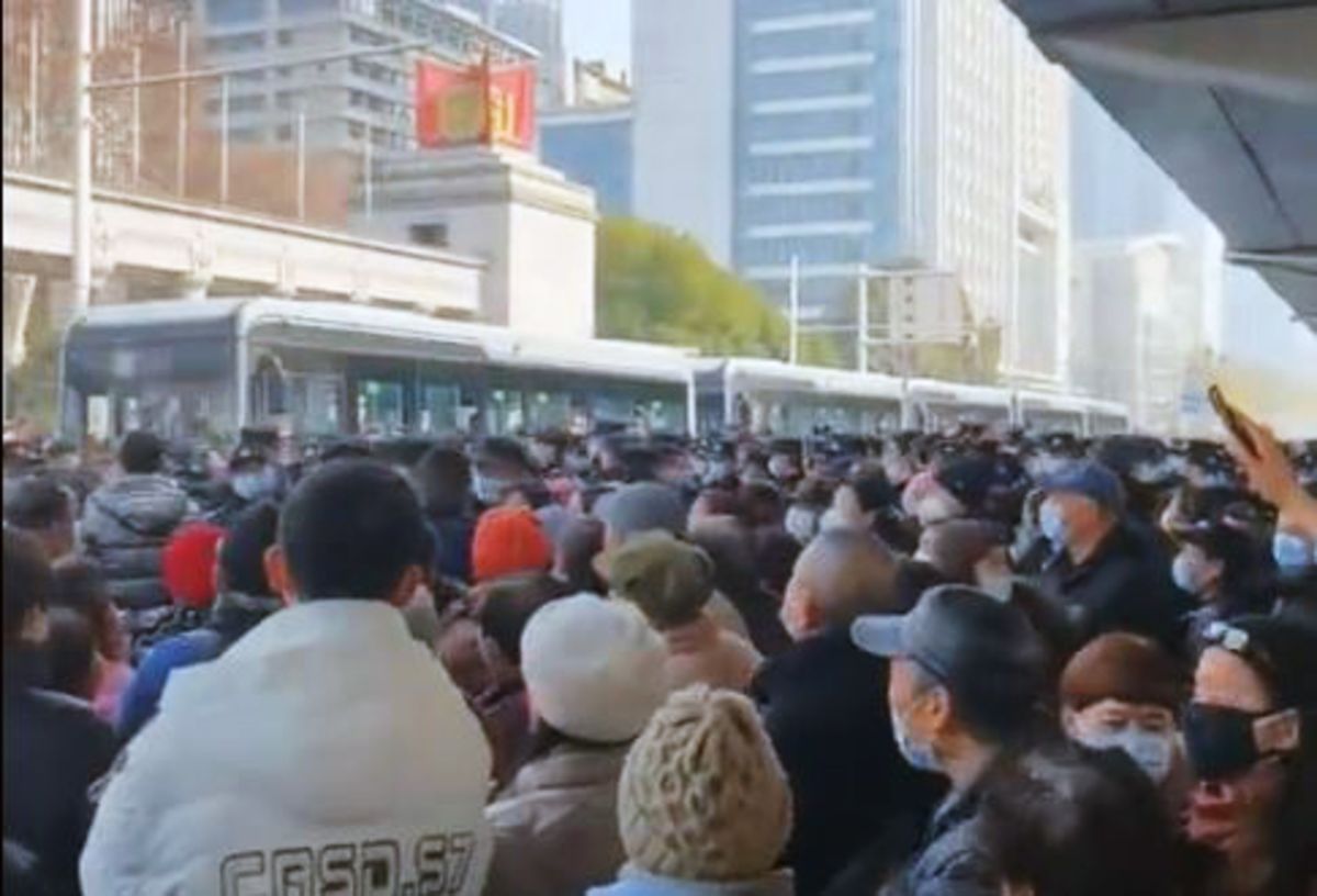 Chinese Retirees Protest Over Plan To Cut Health Benefits