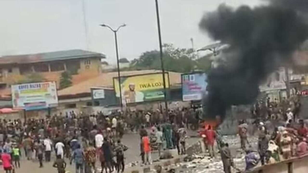 Naira Scarcity Riot Spreads Across Lagos