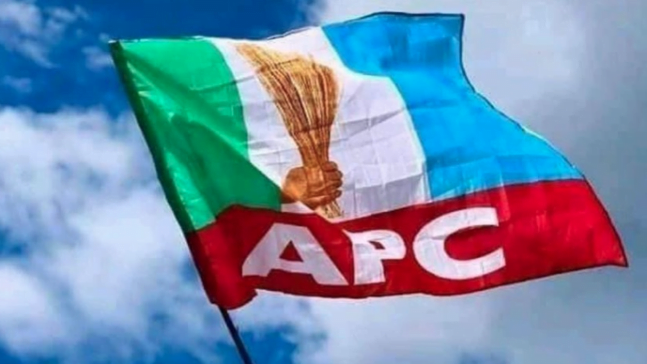 Six Days Till The General Election, APC Officials And Bank CEOs In Haste Fix Naira Crisis