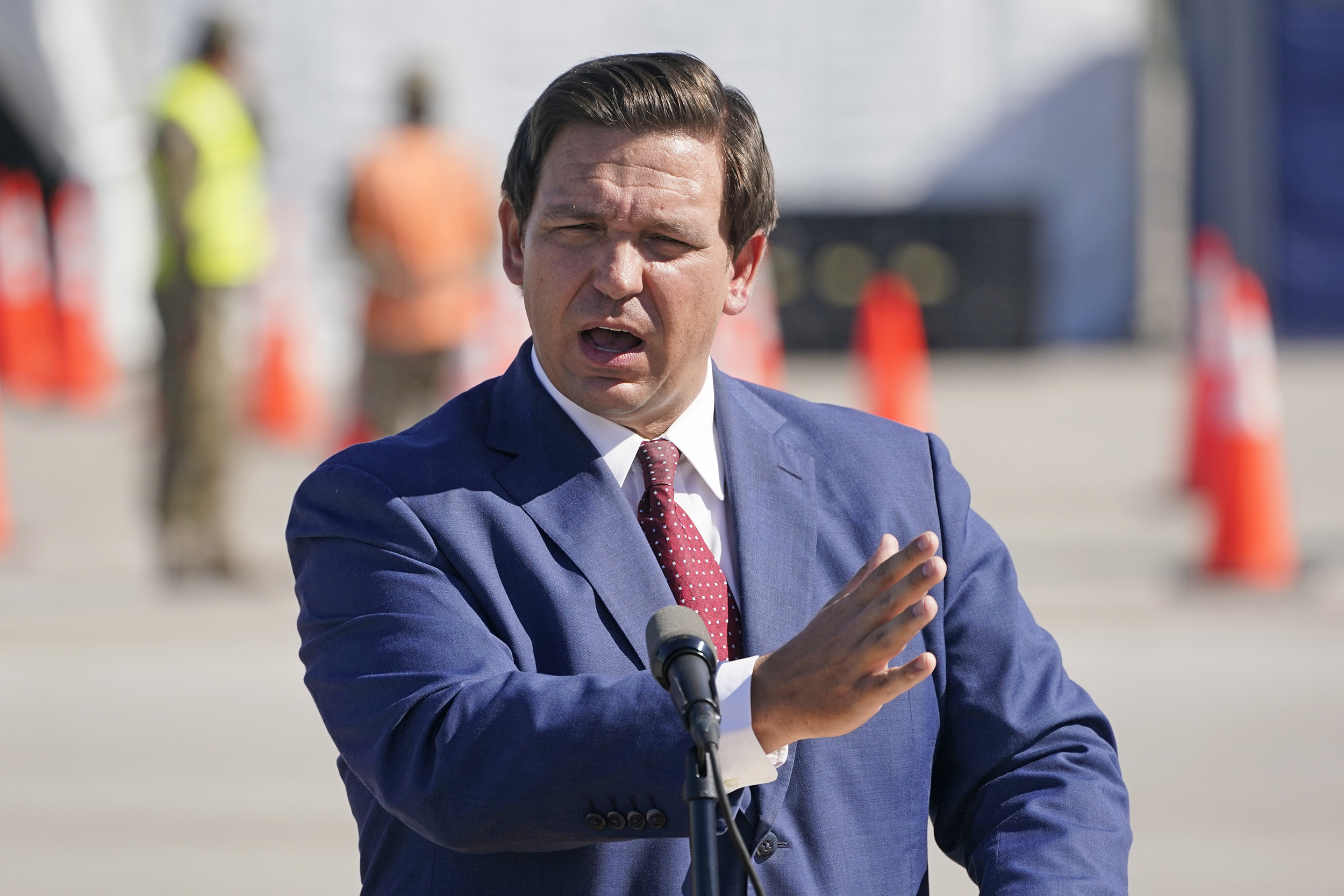 After Making Comments About A "Territorial Issue,"Florida's Ron DeSantis Asked To Visit Ukraine