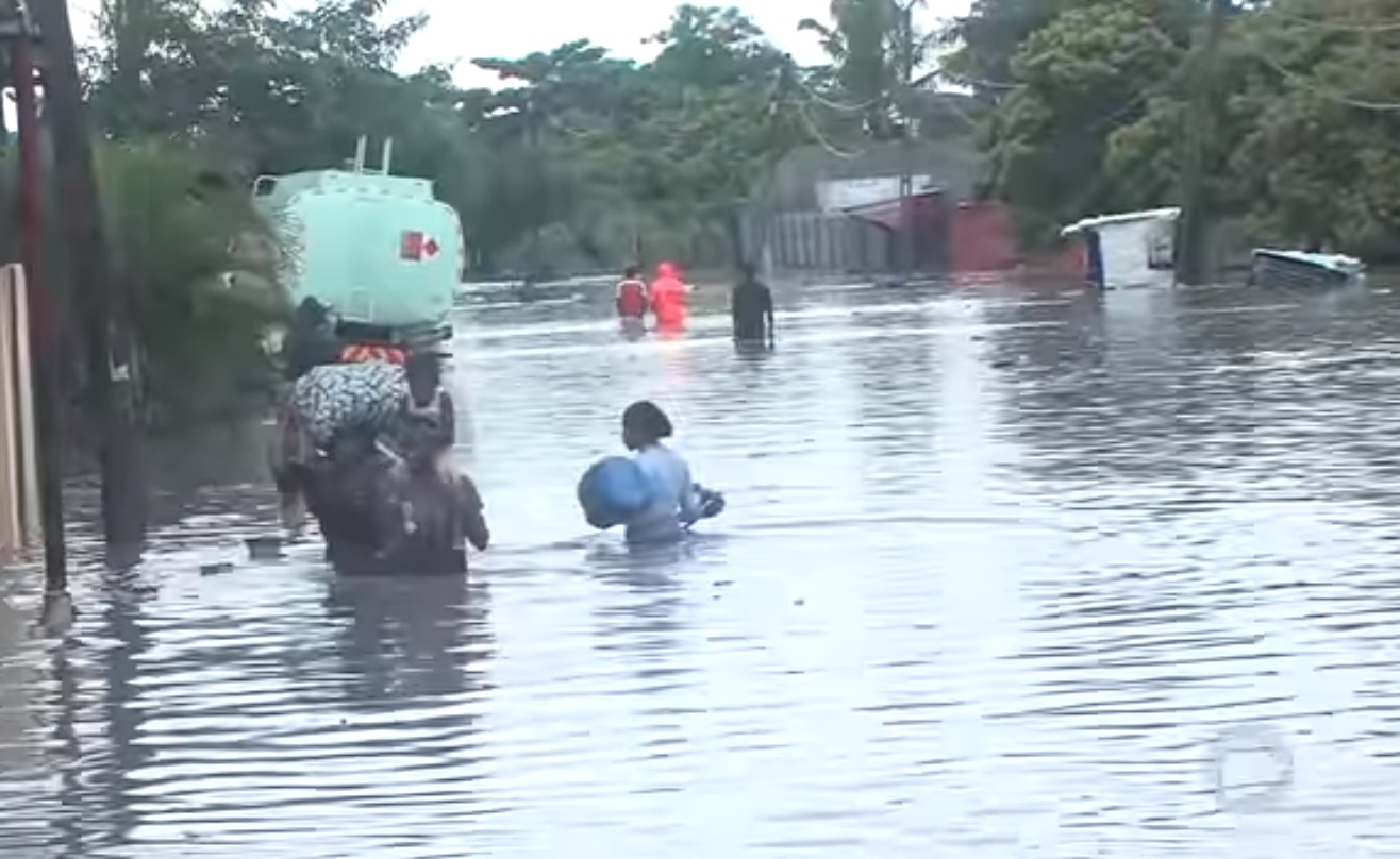 Residents In Mozambique Hits By Heavy Rainfall As Cyclone Freddy Approaches