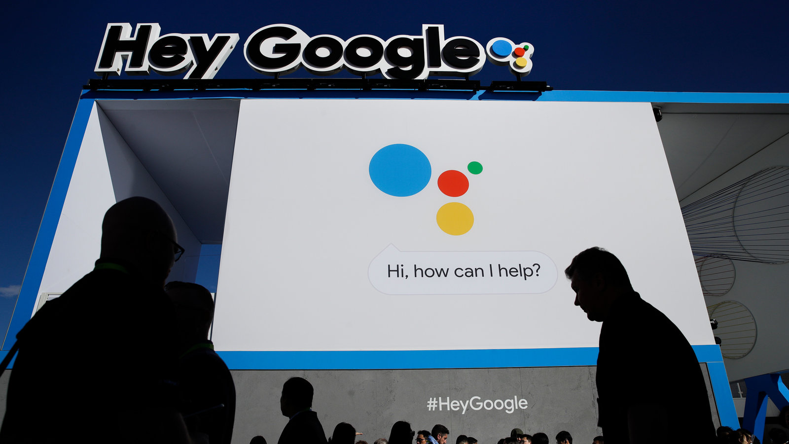 Google Shares Plummet After ChatGPT Rival's Costly Mistake in Debut Advertisement