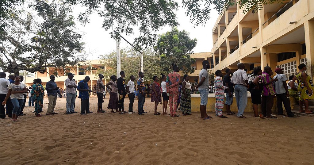 Long Queues Form As Togolese Register To Vote