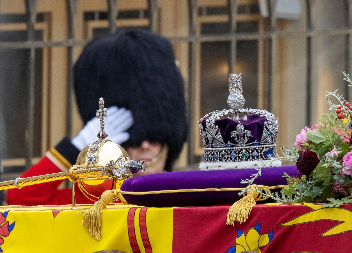 South Africans Call For UK To Return Diamonds Set In Crown Jewels