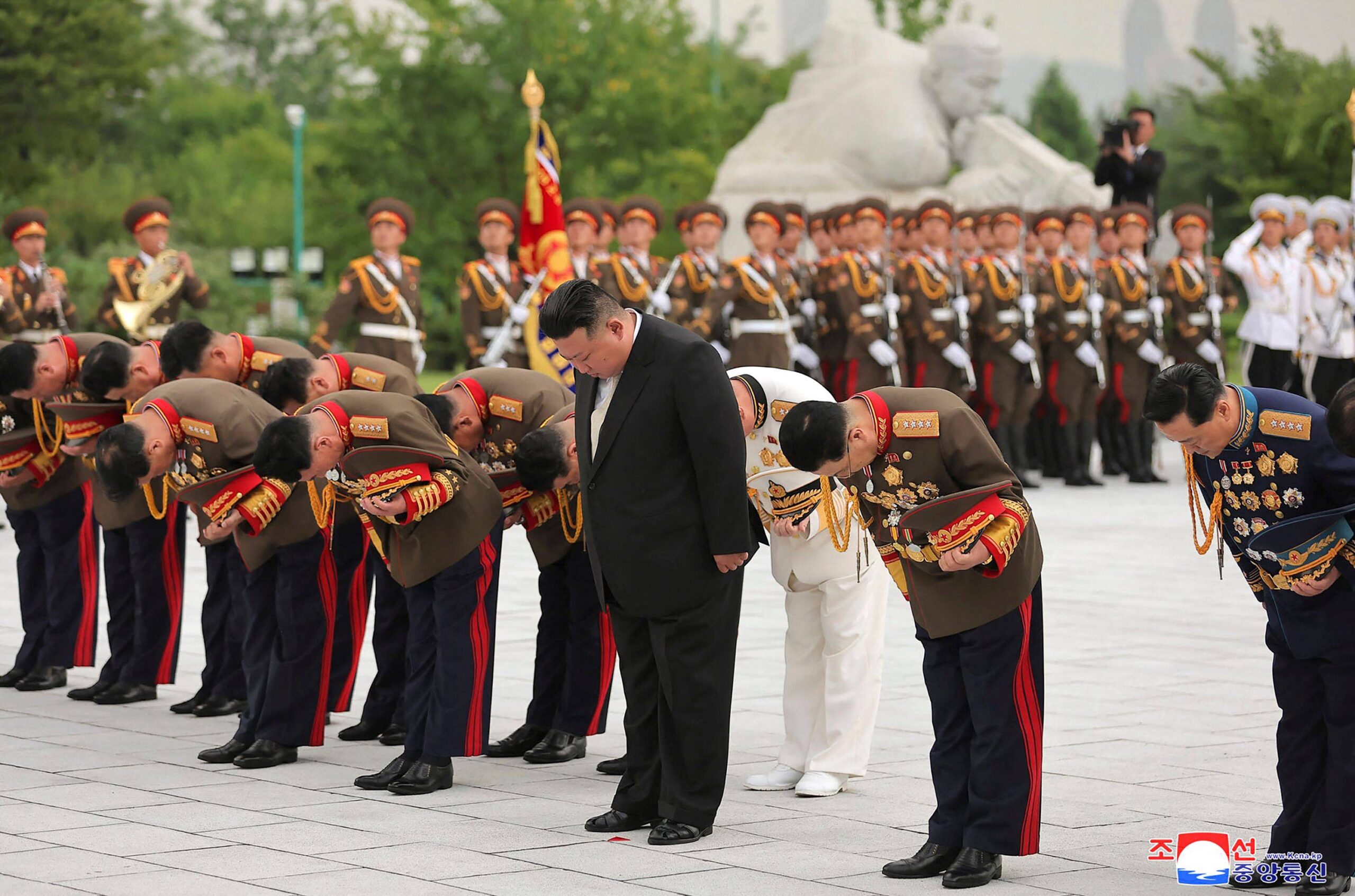 Korean War Veteran Carries 70-Year-Old Bullet as Reminder of Conflict's Enduring Impact