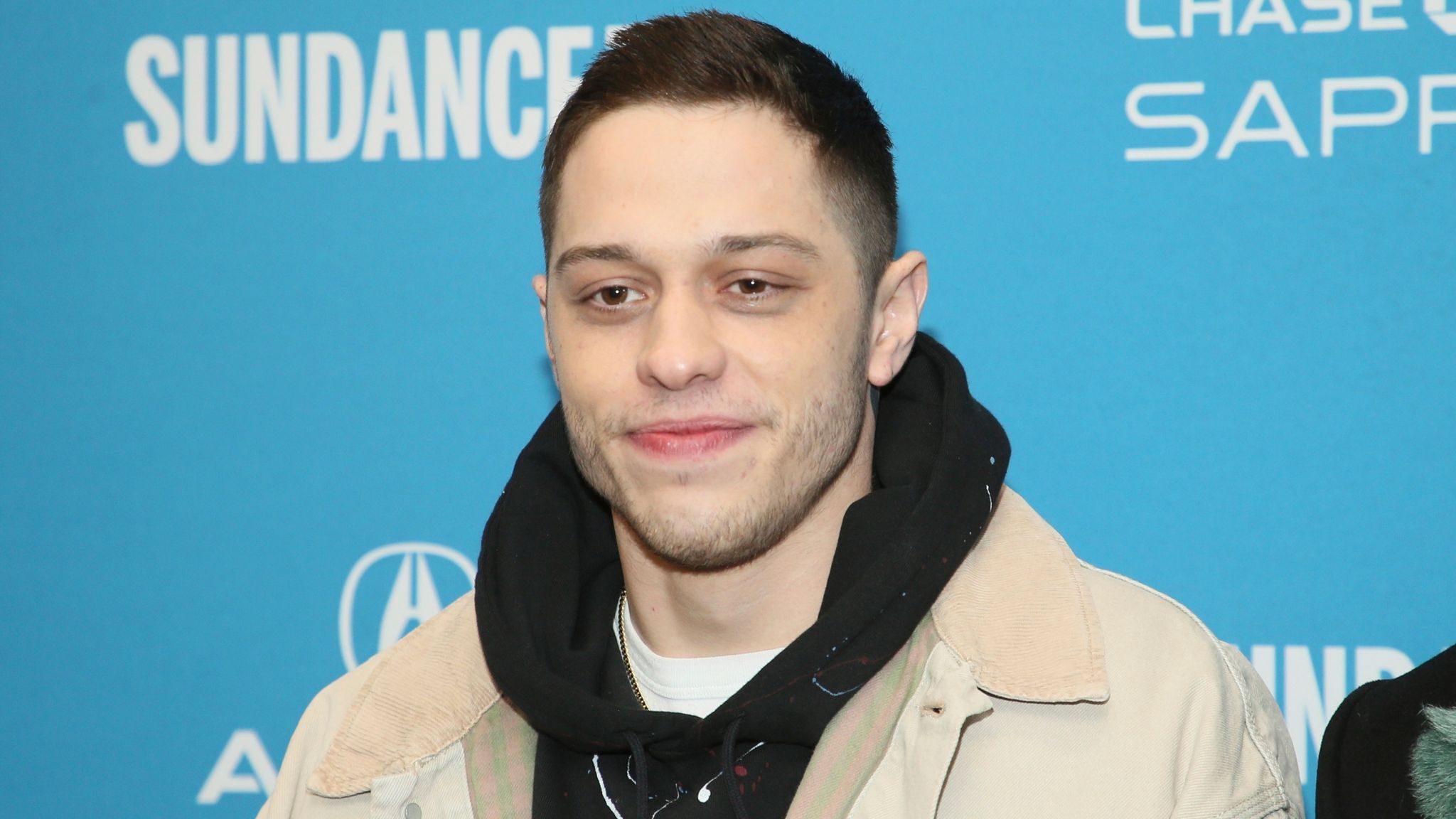 Pete Davidson Ordered to Complete 50 Hours of Community Service After Colliding with Beverly Hills Residence