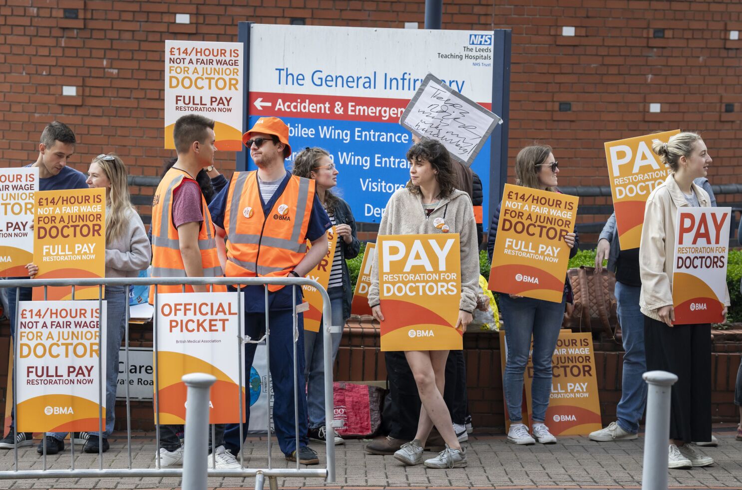 UK Junior Doctors to Stage Four-Day Strike in August