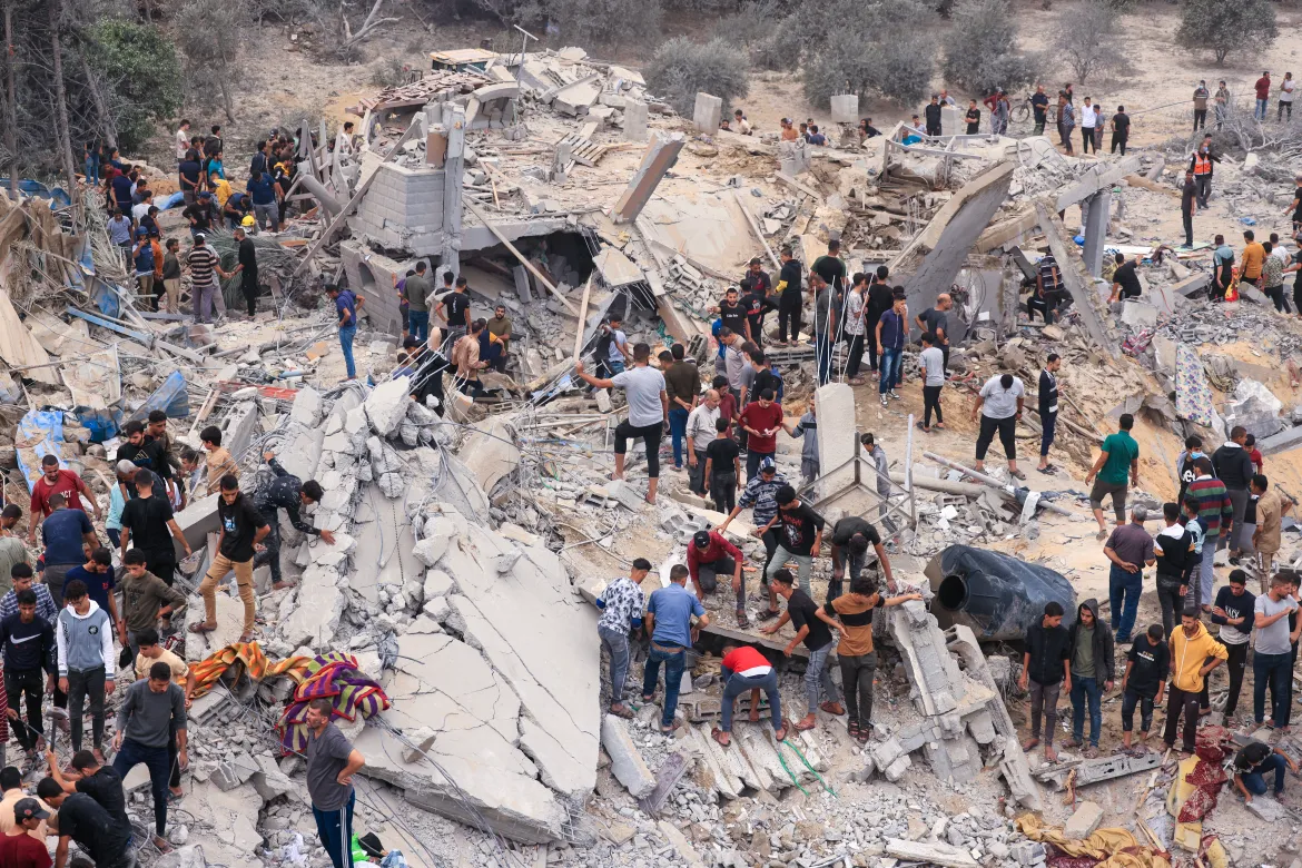 Israeli Airstrikes in Gaza Claim Over a Dozen Lives, Leaving Desperation and Devastation in Their Wake