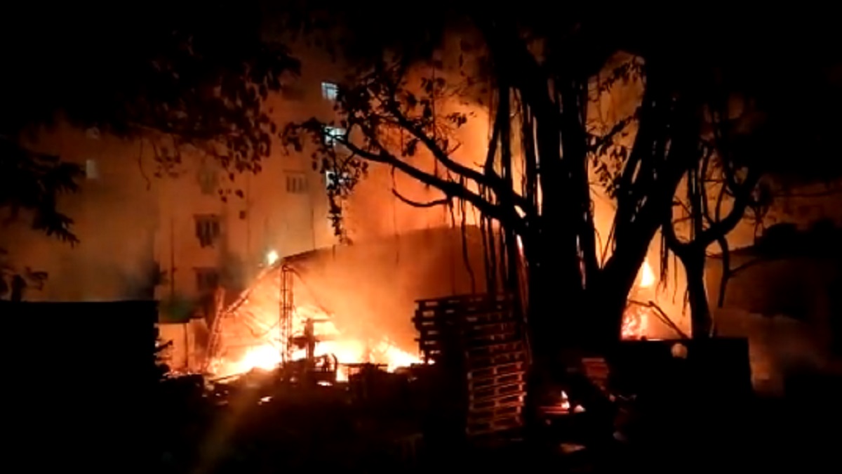 Tragedy in Hyderabad: Seven Lives Lost as Chemical Fire Engulfs Residential Building in Bazarghat