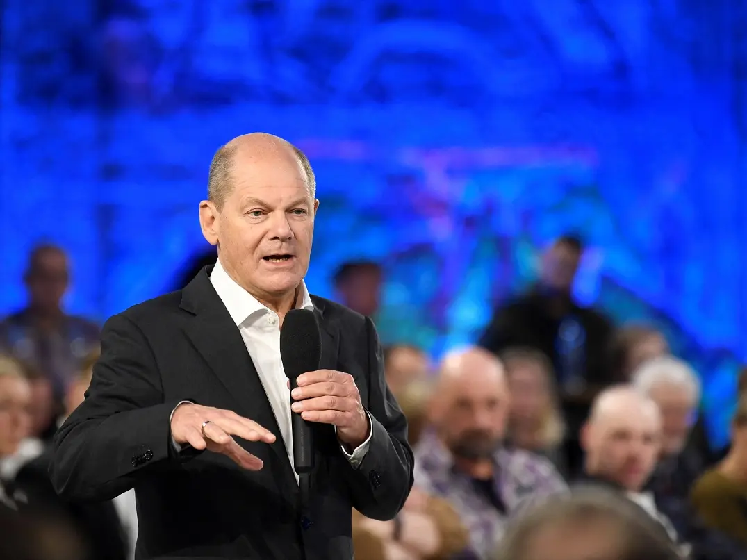 Scholz deems Erdogan's Accusation of Fascism Against Israel 'Absurd.'