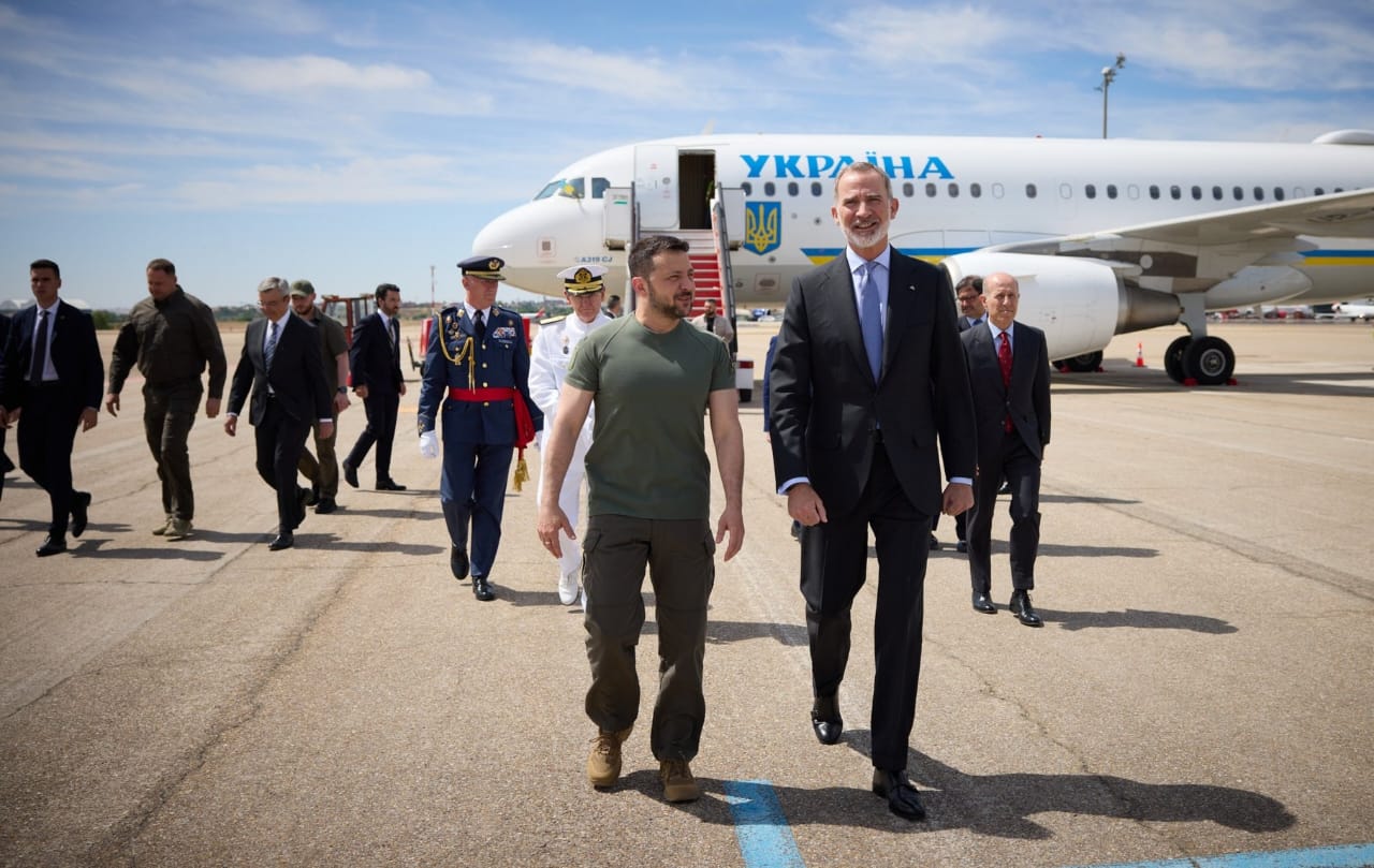 King Felipe VI Welcomed President Zelensky As He Arrived In Spain For Bilateral Security Agreements