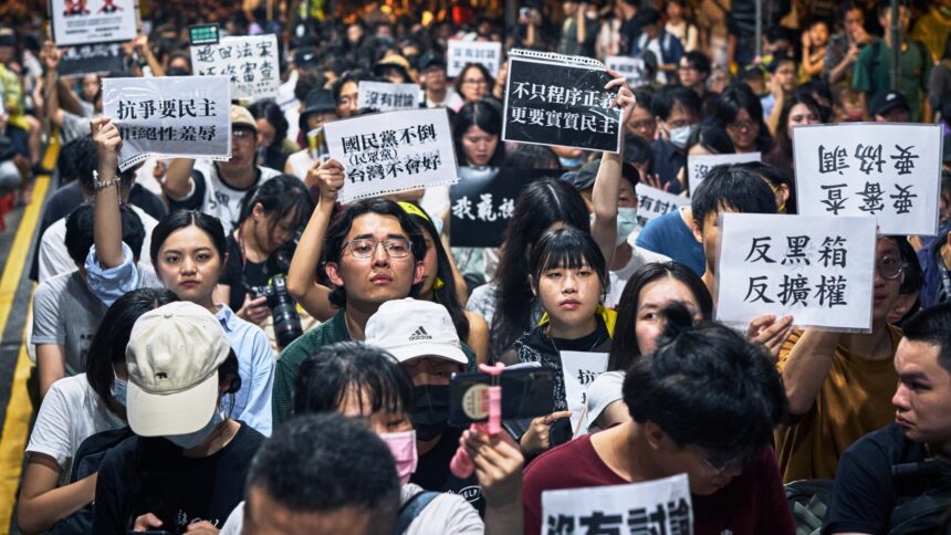 Protest As Taiwan Reduced President's Power After Passing Pro-China Measures