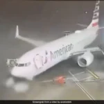 Strong Winds Pushed American Boeing from Boarding Gate