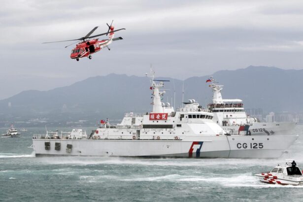 The Taiwanese Coast Guard Warned the Chinese Navy To Alter Course On Sea Territory