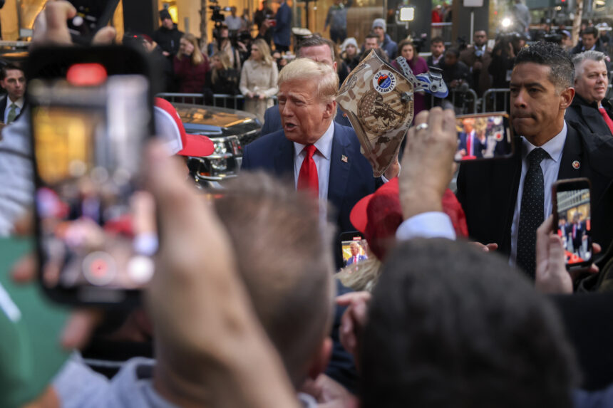 Thousands of New Yorkers Grace Donald Trump Massive Rally In Bronx