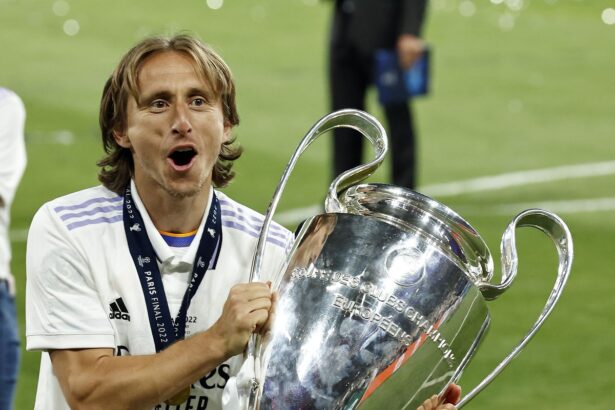 Luka Modric Extends Real Madrid Contract By One Year