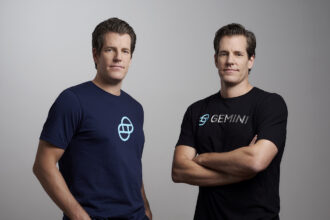 Tyler Winklevoss Warns of Ongoing Operation Chokepoint 2.0 Against Crypto Firms