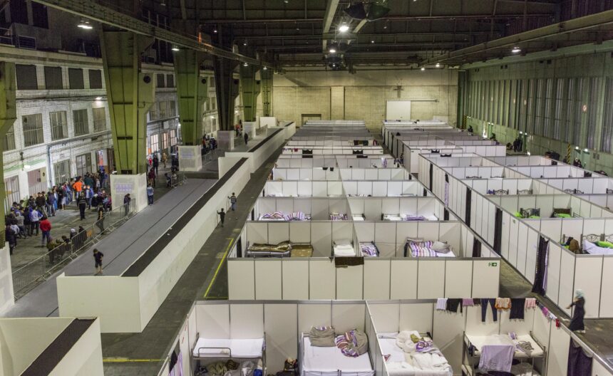 Berlin Plans New Mass Accommodation for Refugees Despite Local Concerns