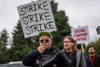 Boeing Workers Approve Strike After Turning Down Wage Increase Offer