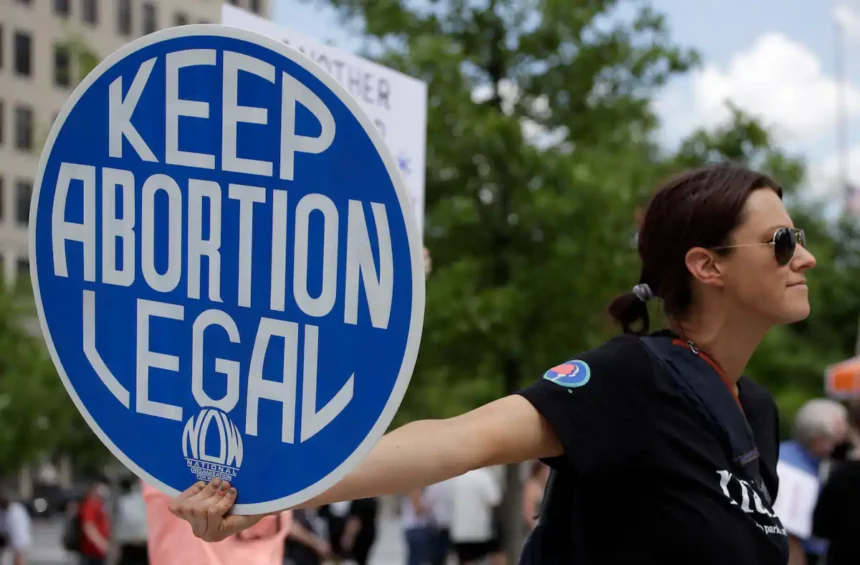 Judge Halts Tennessee Law Banning Adults from Assisting Minors in Abortions Without Parental Consent