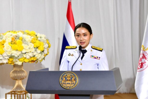 Thai PM Paetongtarn Shinawatra Awaits Royal Approval After Finalizing Cabinet