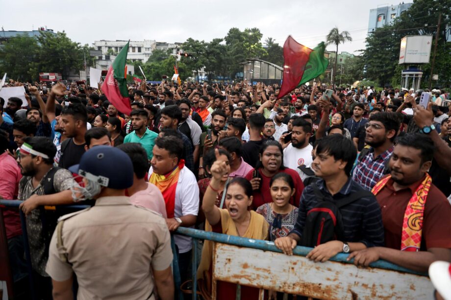 Lahore College Closes as Protests Erupt Over Alleged Rape Incident